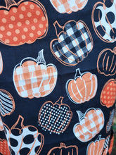 Load image into Gallery viewer, Fall Pumpkin Themed Apron