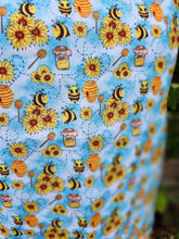 Load image into Gallery viewer, Honey Bee Themed Apron